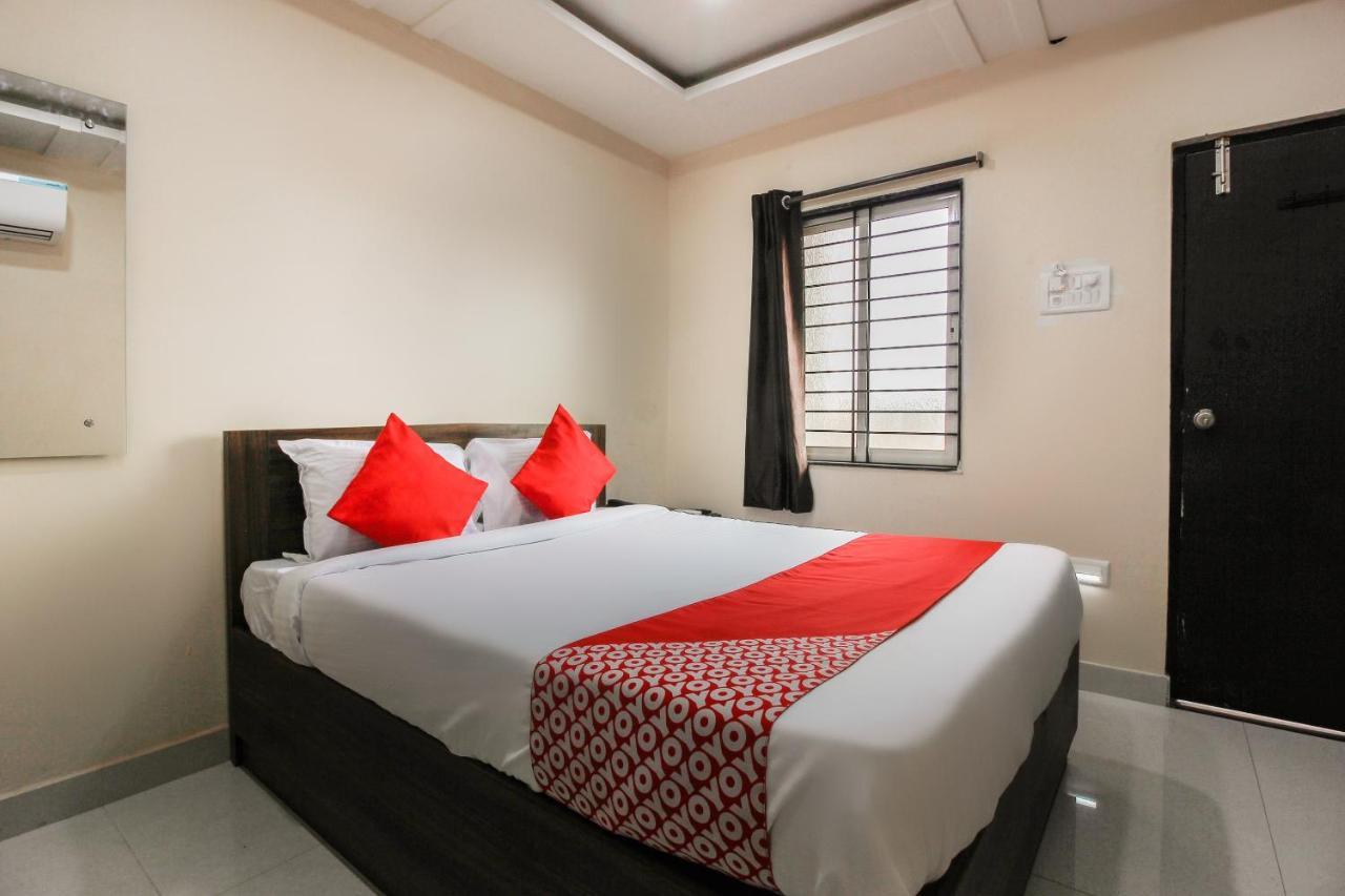 Отель Oyo 66942 Venus Residency Lalaguda Экстерьер фото