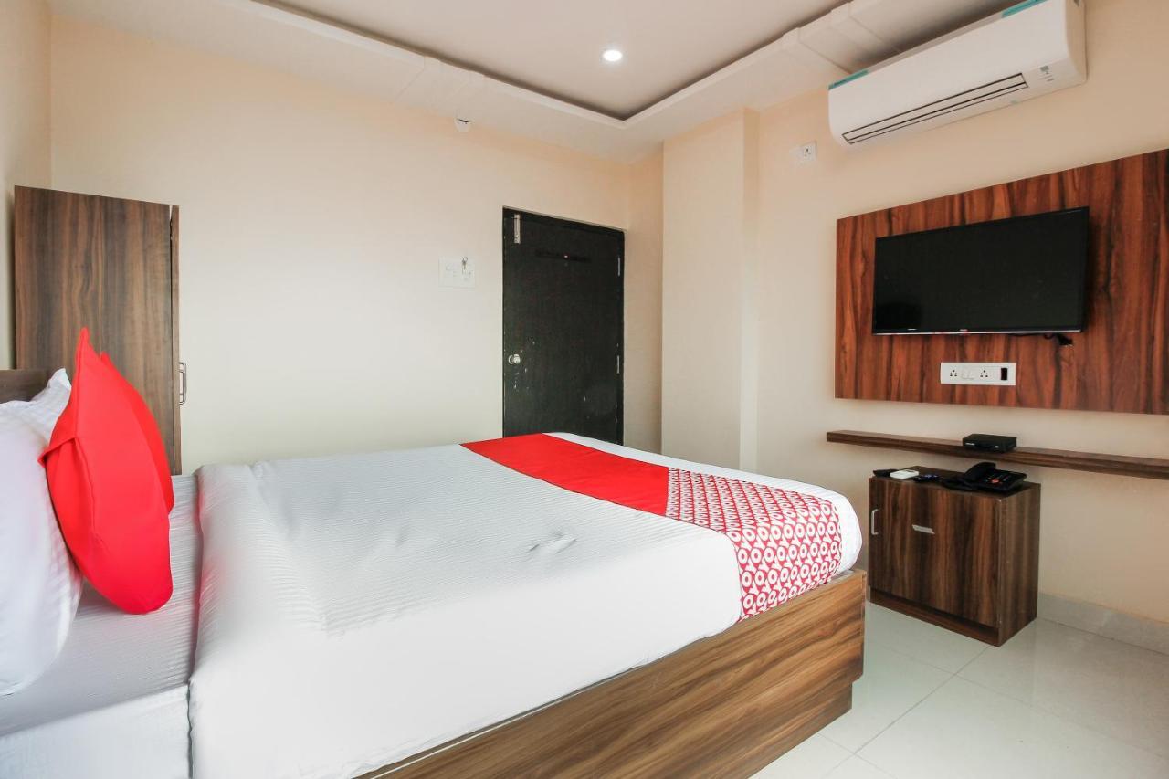 Отель Oyo 66942 Venus Residency Lalaguda Экстерьер фото
