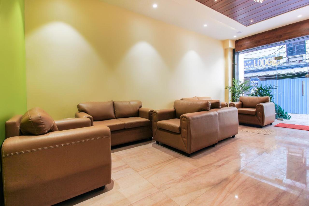 Отель Oyo 66942 Venus Residency Lalaguda Экстерьер фото